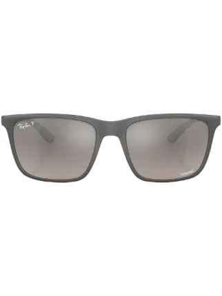 Ray-Ban
