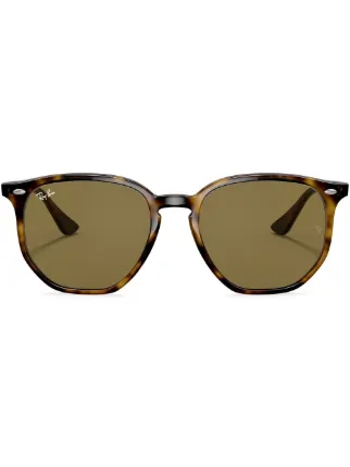 Ray-Ban