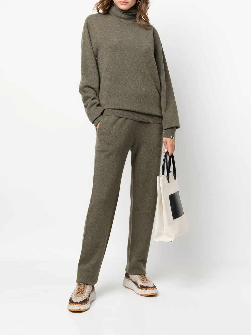 Extreme Cashmere Fine-knit Straight-leg Trousers In Grün