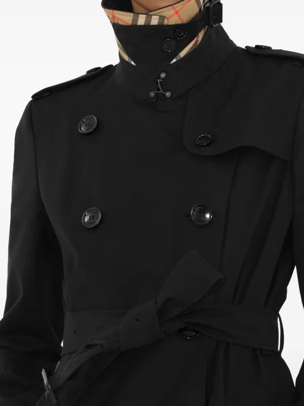 Burberry The Short Chelsea Heritage Trench Coat | Black | FARFETCH