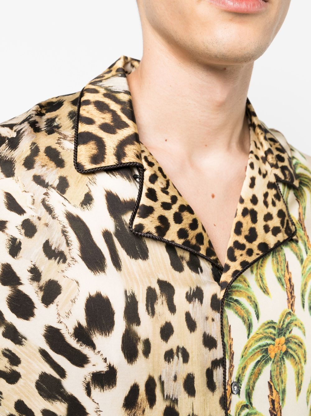 Shop Roberto Cavalli Tiger-print Short-sleeve Shirt In Neutrals