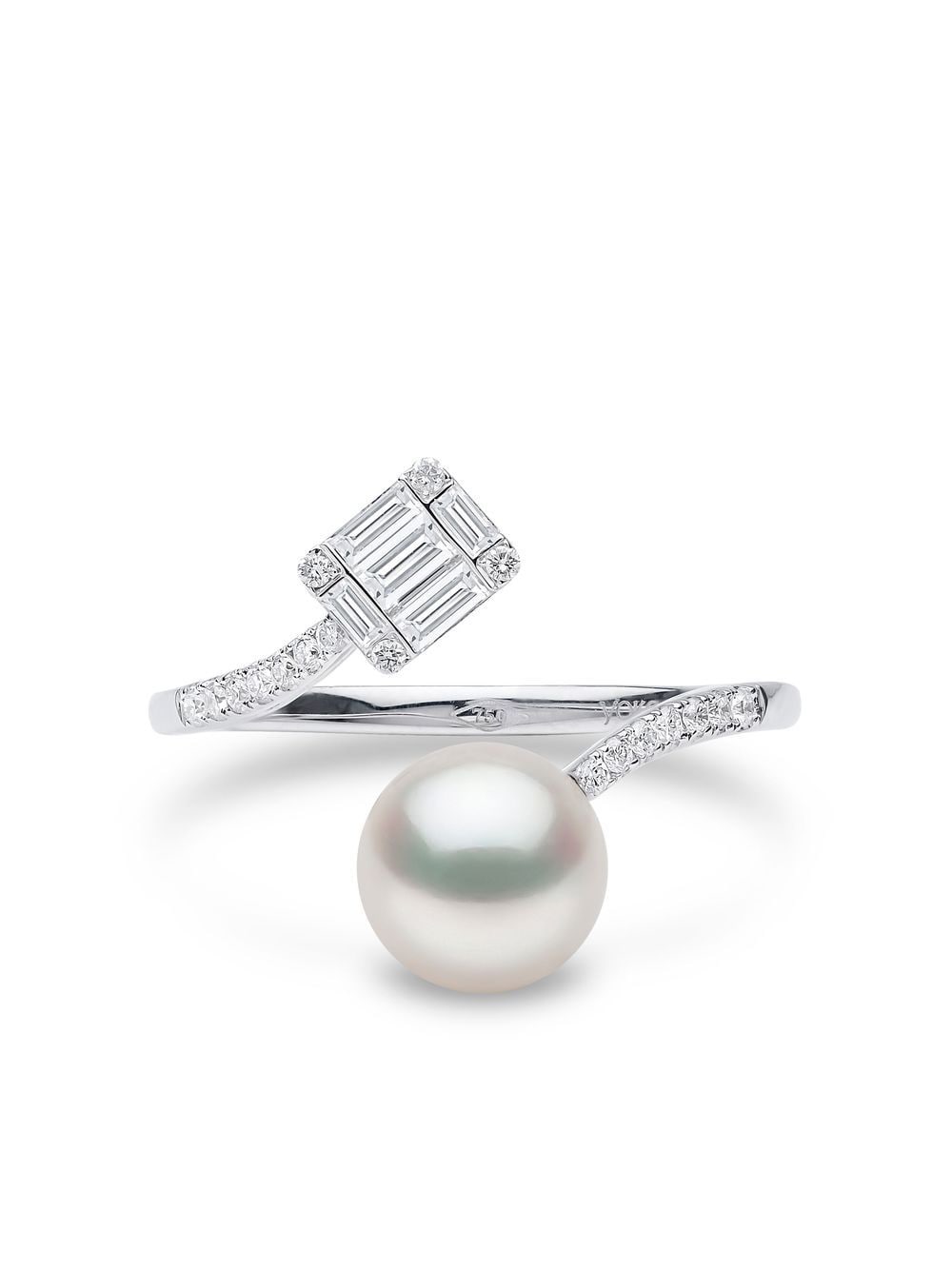 18kt white gold Starlight pearl and diamond ring