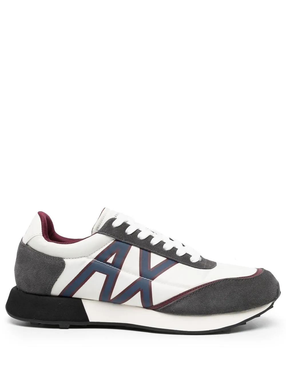 

Armani Exchange tenis con logo estampado lateral - Gris