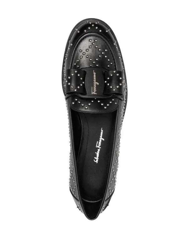 【美品】Salvatore Ferragamo VIVA ローファー Ferragamo Viva Studded Loafers | Black | FARFETCH