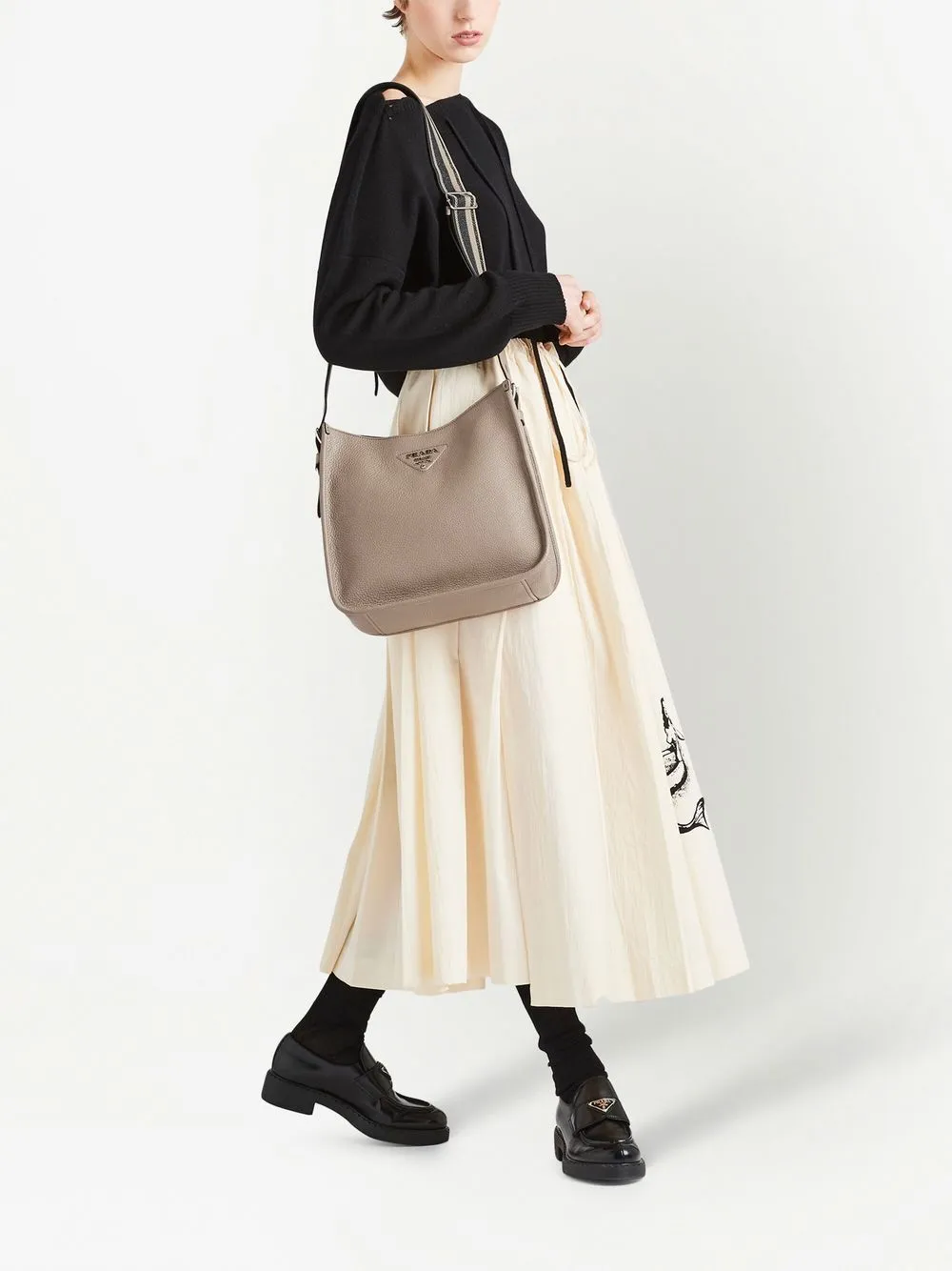 Prada Schoudertas met logoplakkaat - Bruin