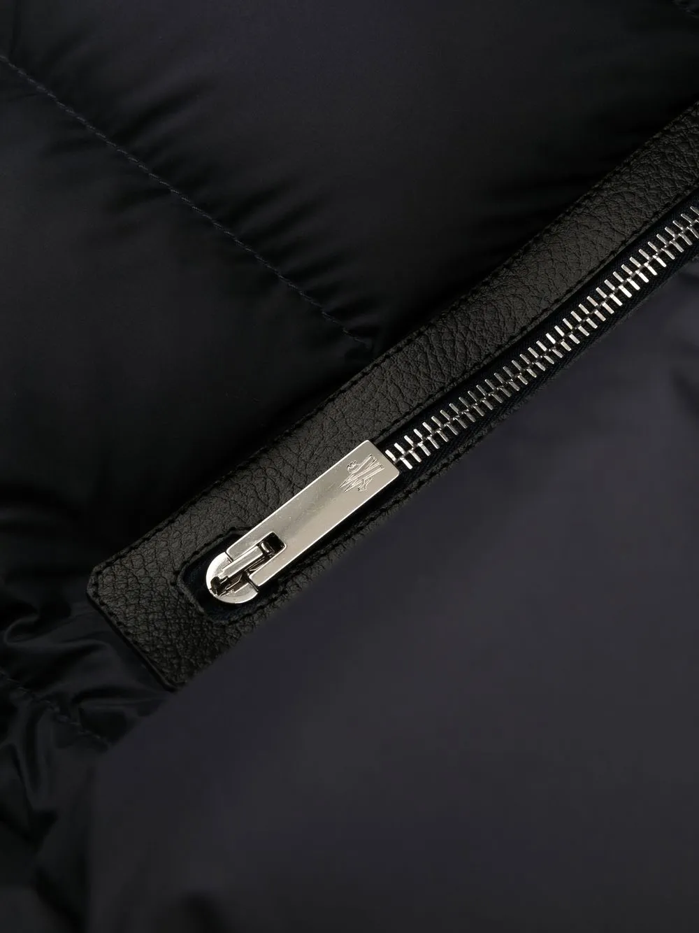Moncler Bauges ショート ダウンジャケット | ブルー | FARFETCH JP