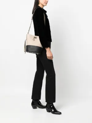 ★関税込★Ferragamo★バケットバッグ ブラック レディース★ Ferragamo ウィメンズ バケットバッグ通販 - FARFETCH