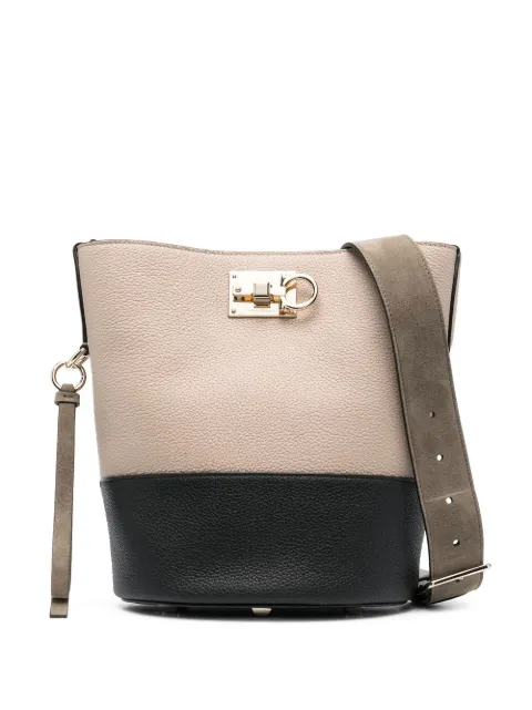 Ferragamo شنطة باكيت 'ستوديو'