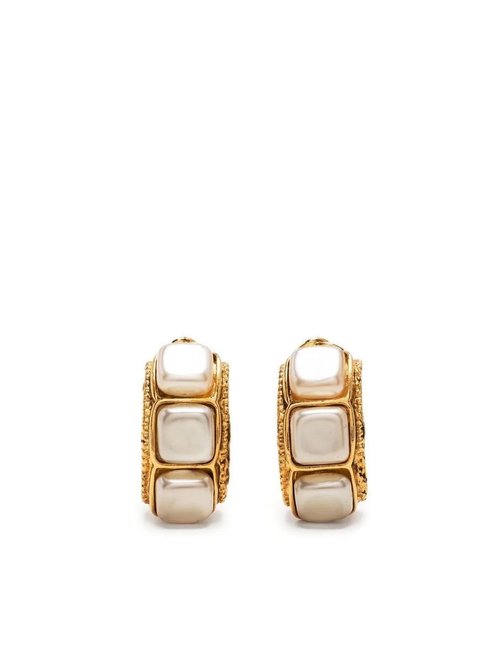 

Chanel Pre-Owned 1997 pearl-embellished clip-on earrings - White