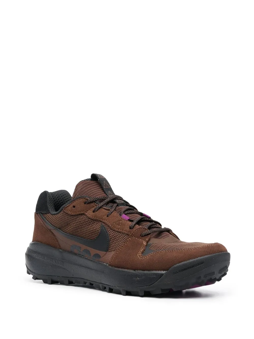 sneakers swoosh