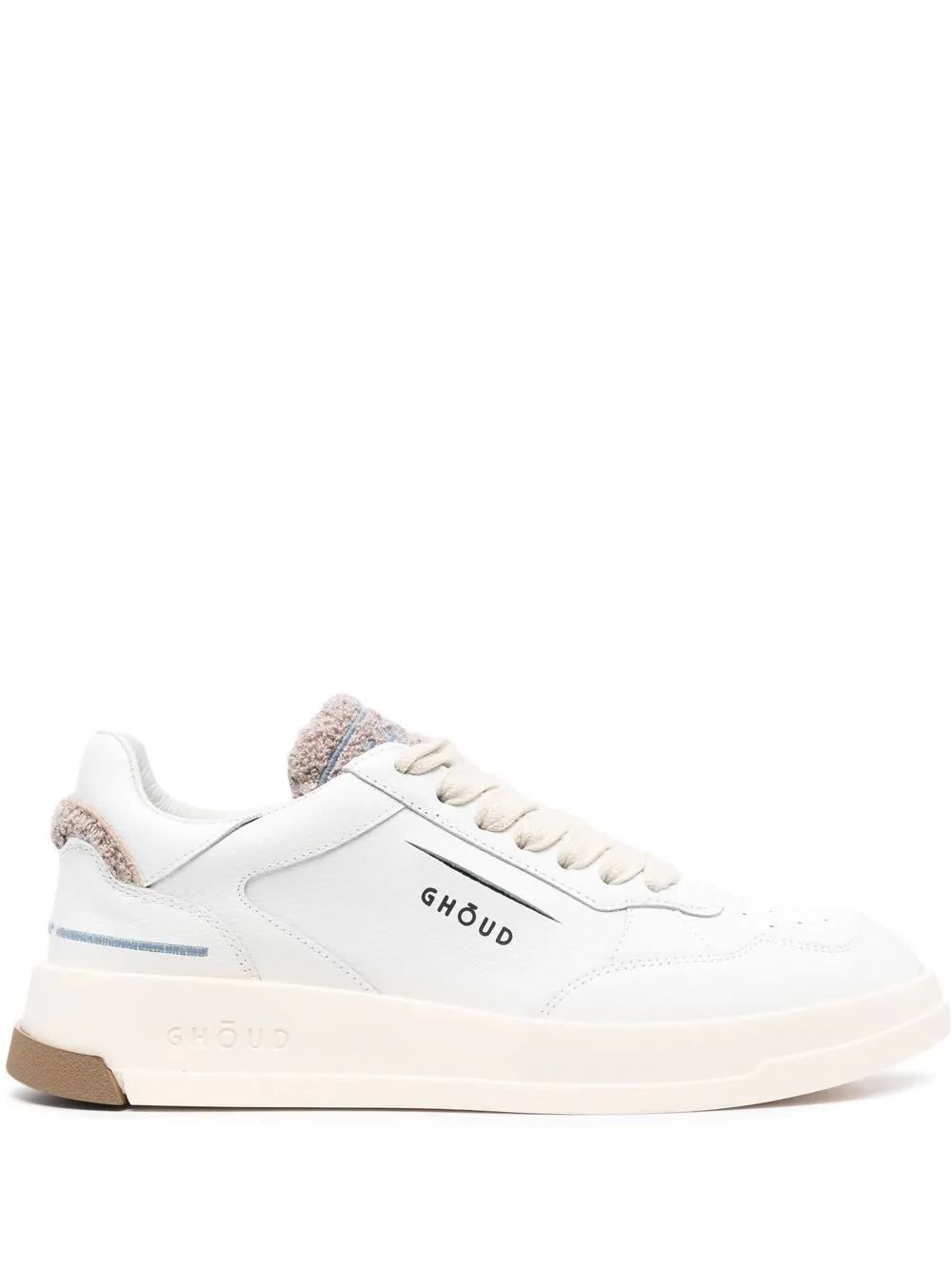 

GHŌUD tenis bajos con logo - Blanco