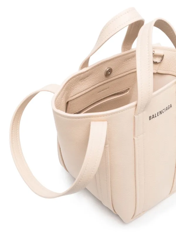 Everyday tote outlet balenciaga