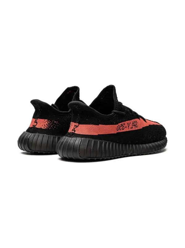 Adidas Yeezy Boost 350 V2 en negro y rojo para ninos