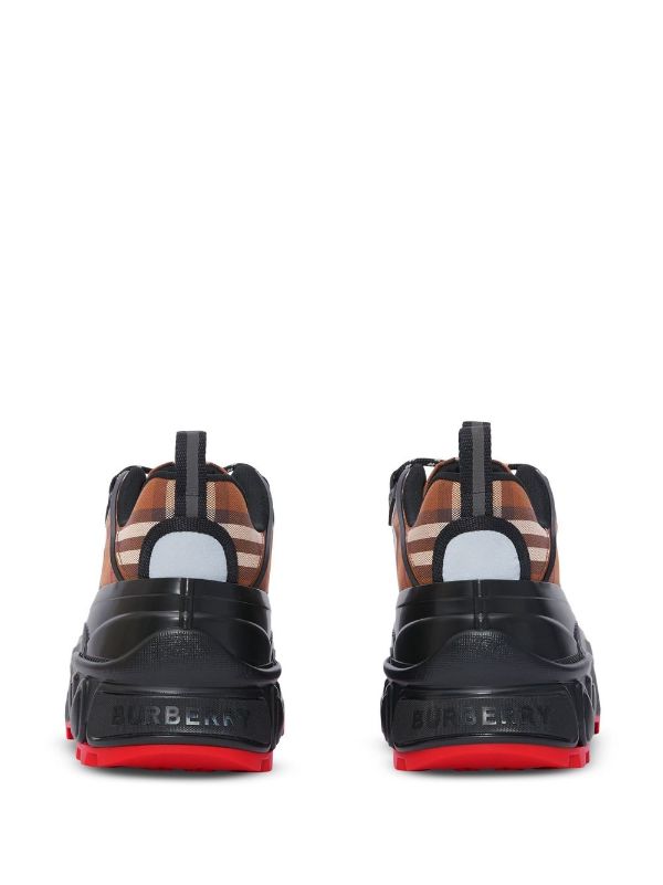 Burberry arthur 2024 sneaker black