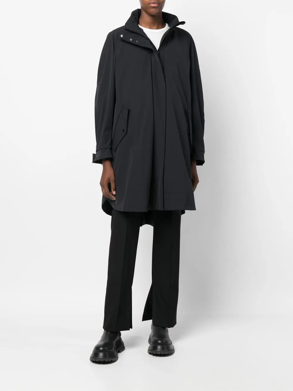 Max Mara impermeable oversize con cuello alto | Gabardinas e impermeables | Image 2