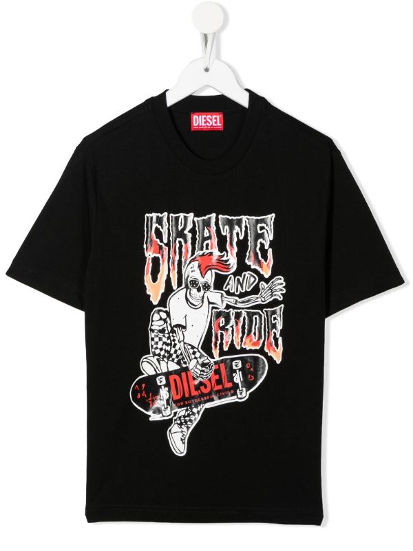 DIESEL kids スケボーデザインTシャツ メンズＬ相当 - スケートボード