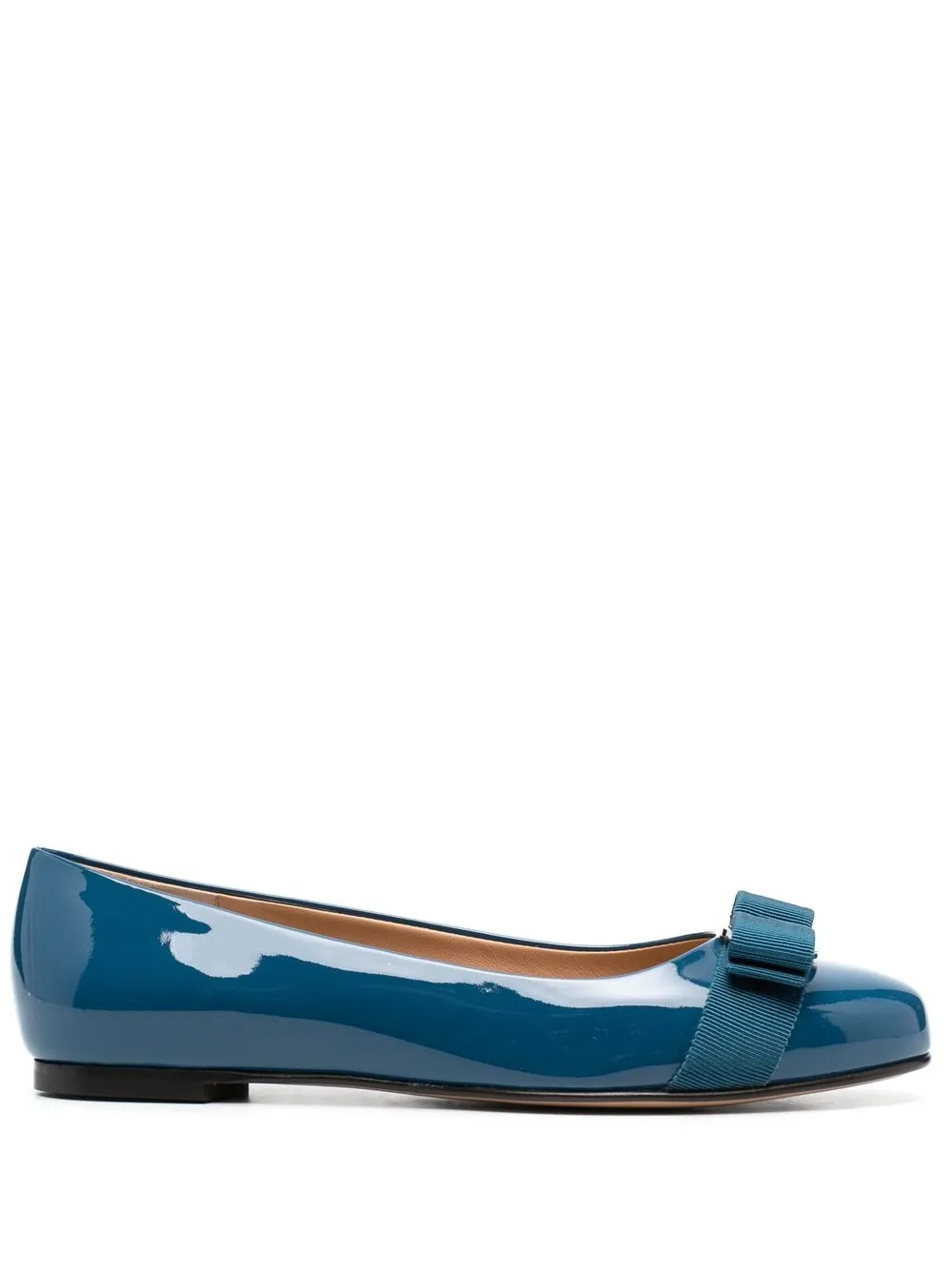 

Ferragamo Varina patent leather ballerina pumps - Blue