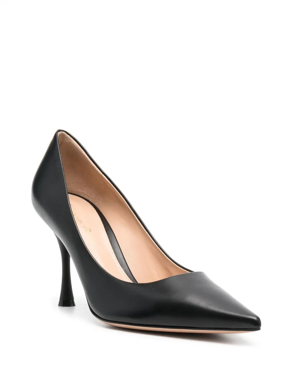 Gianvito Rossi Pumps met puntige neus - Zwart
