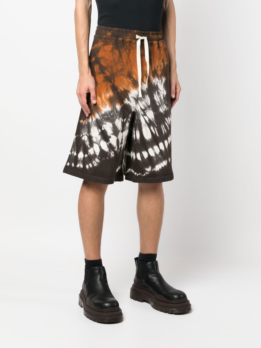 Shop Jil Sander Graphic-print Knee-length Shorts In Brown