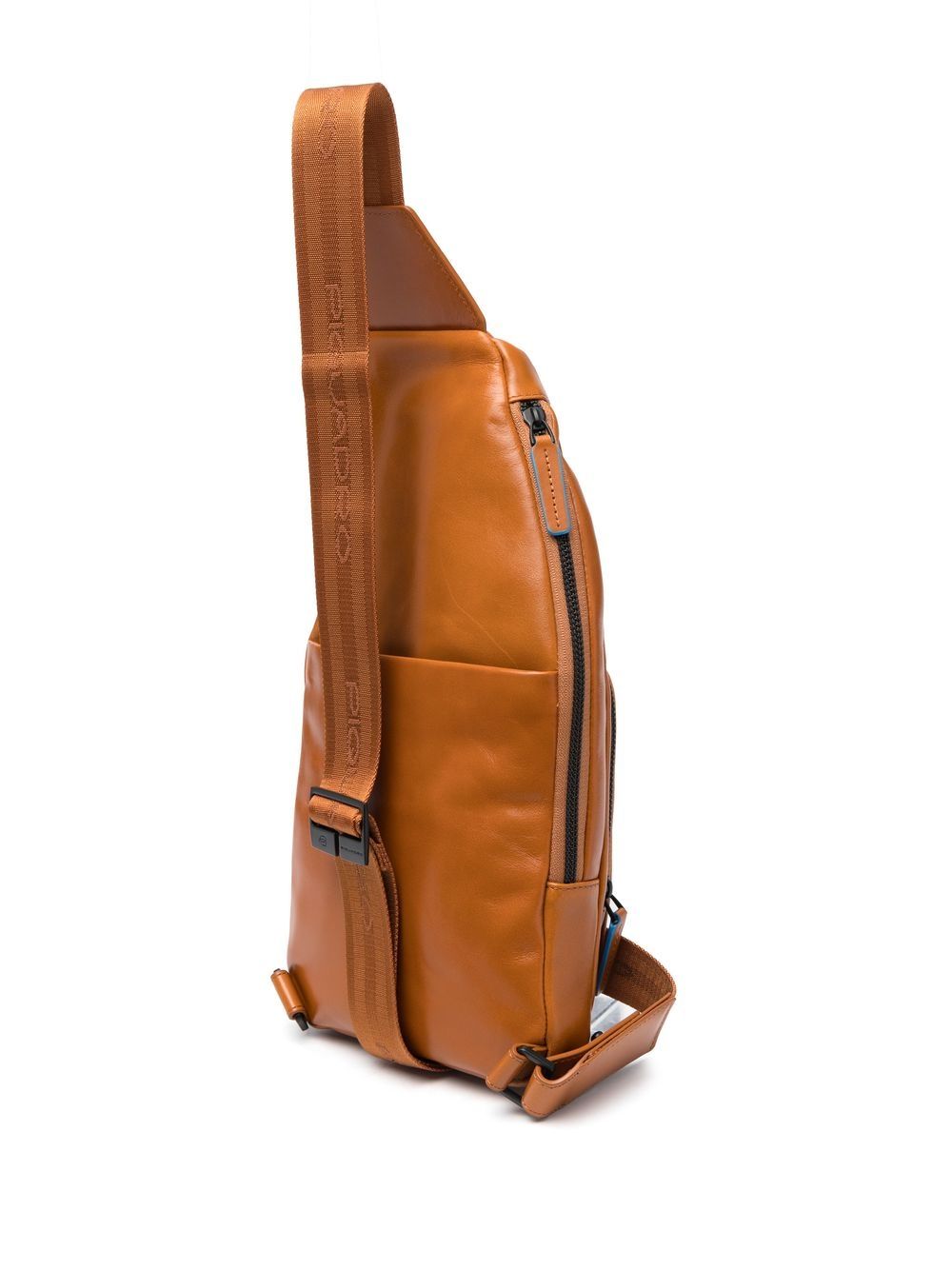 Shop Piquadro Logo-patch Leather Backpack In Brown