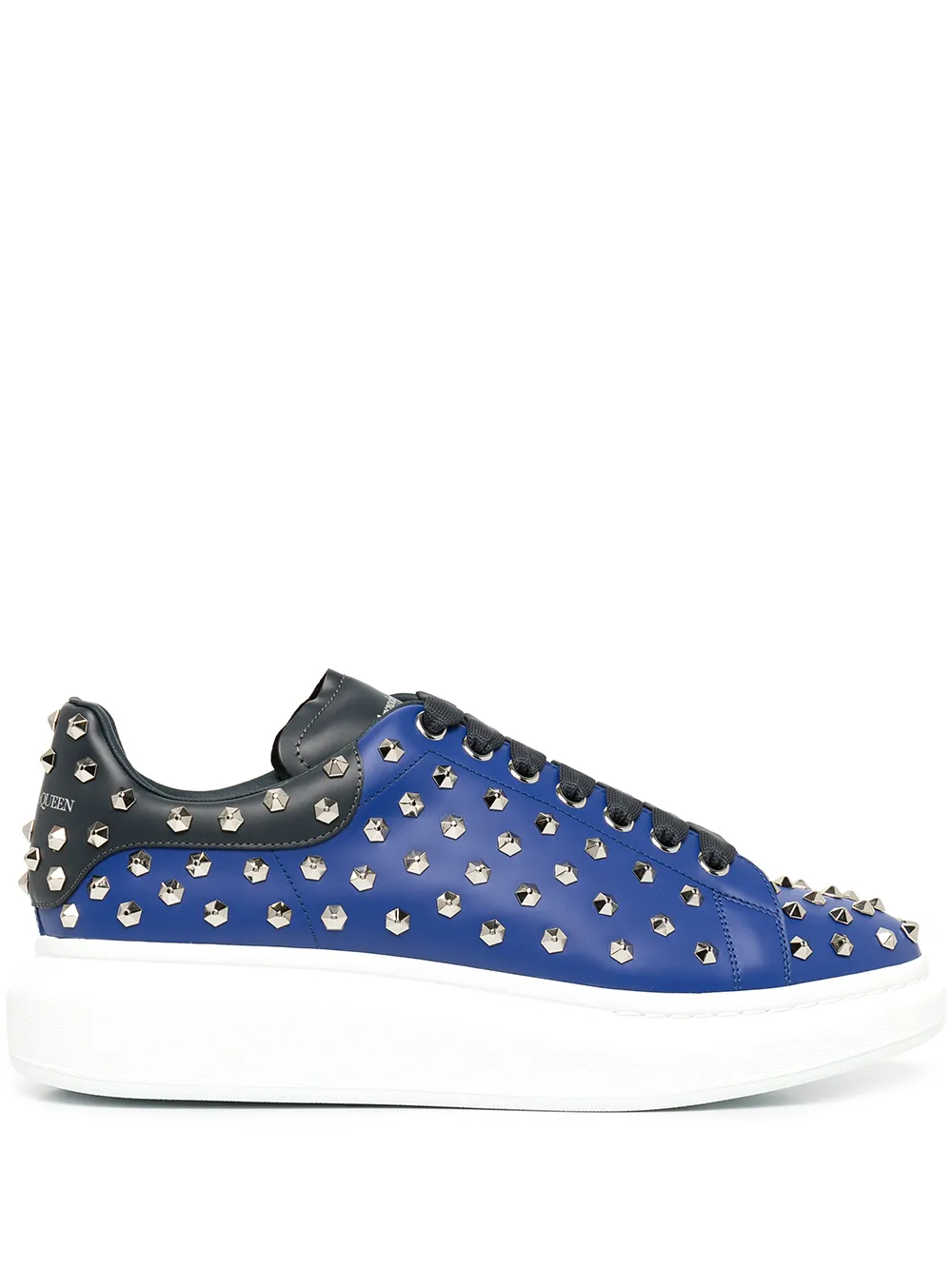 

Alexander McQueen Oversize stud-embellished trainer - Blue