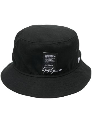 Yohji Yamamoto embroidered-logo slogan-patch Bucket Hat - Farfetch