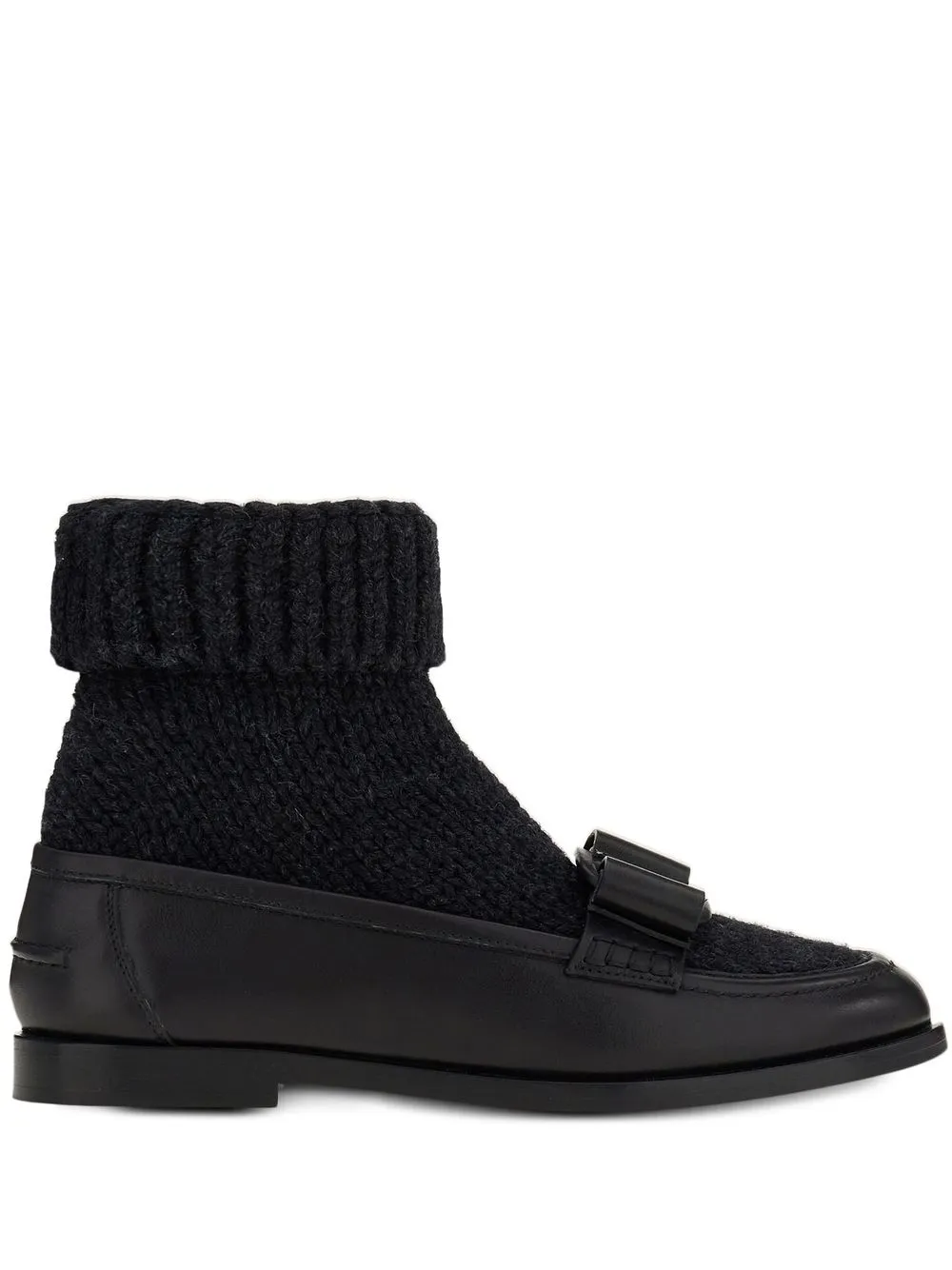 Ferragamo Vara loafers met strik Zwart
