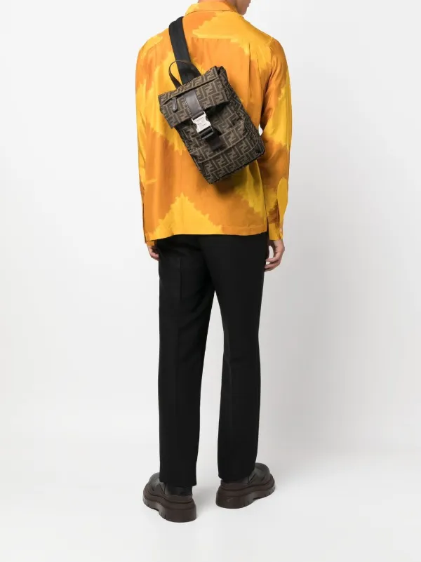 【関税込】FENDI フェンディ◆モノグラム ロゴ バックパック FENDI モノグラム バックパック | ブラウン | FARFETCH JP