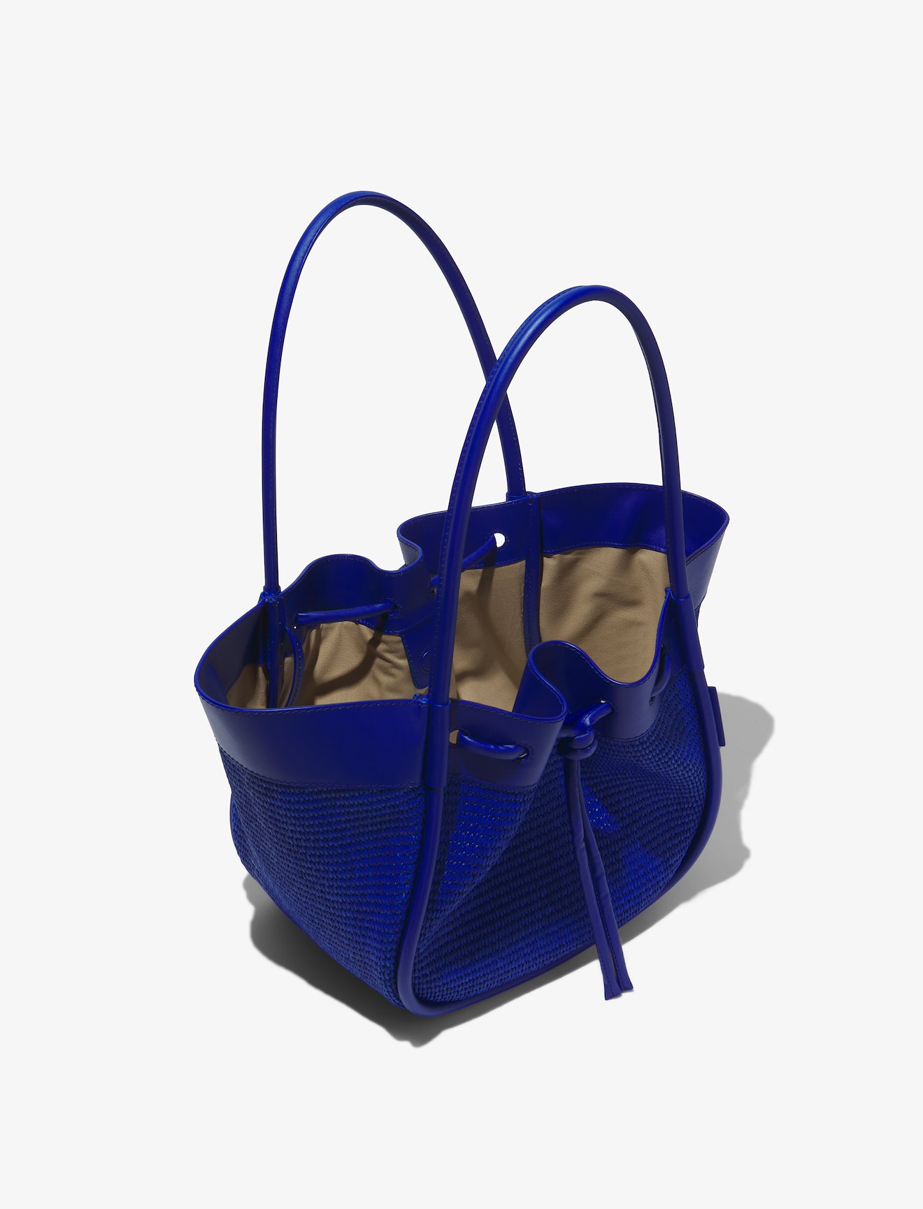 Raffia Large Ruched Tote
#4