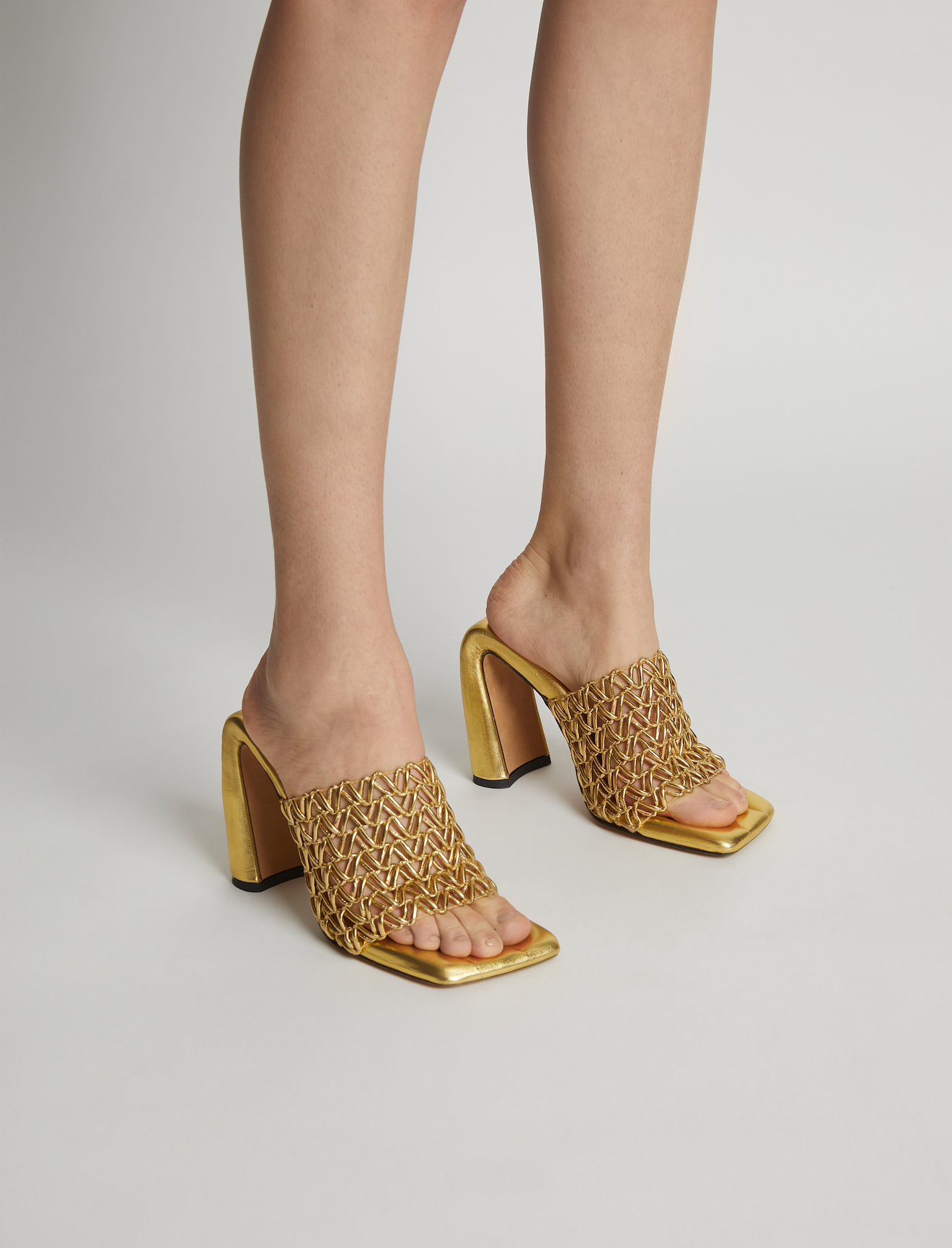 Arc Woven Slides #4