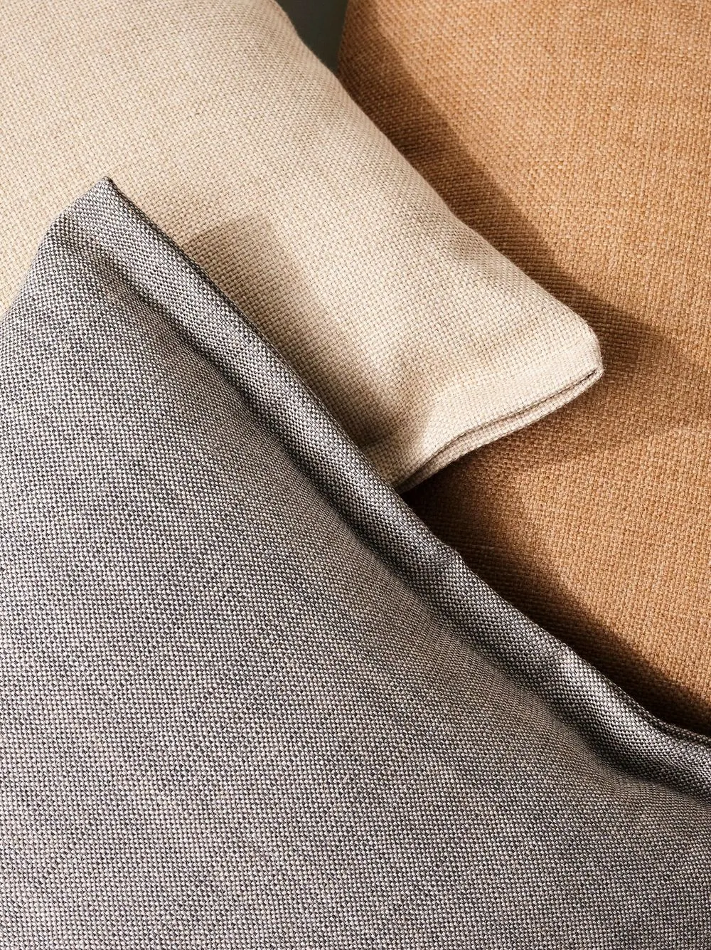 플리카 쿠션 구조 541480 CAMEL | 헤이 | 페칭 FETCHING