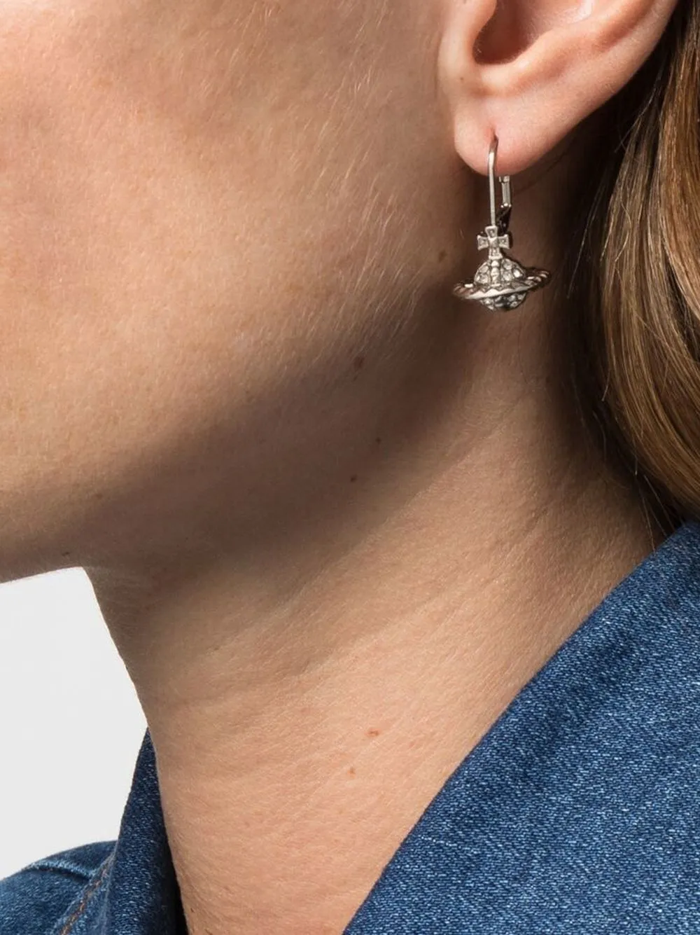 

Vivienne Westwood aretes con detalles de cristal y motivo Orb - Plateado