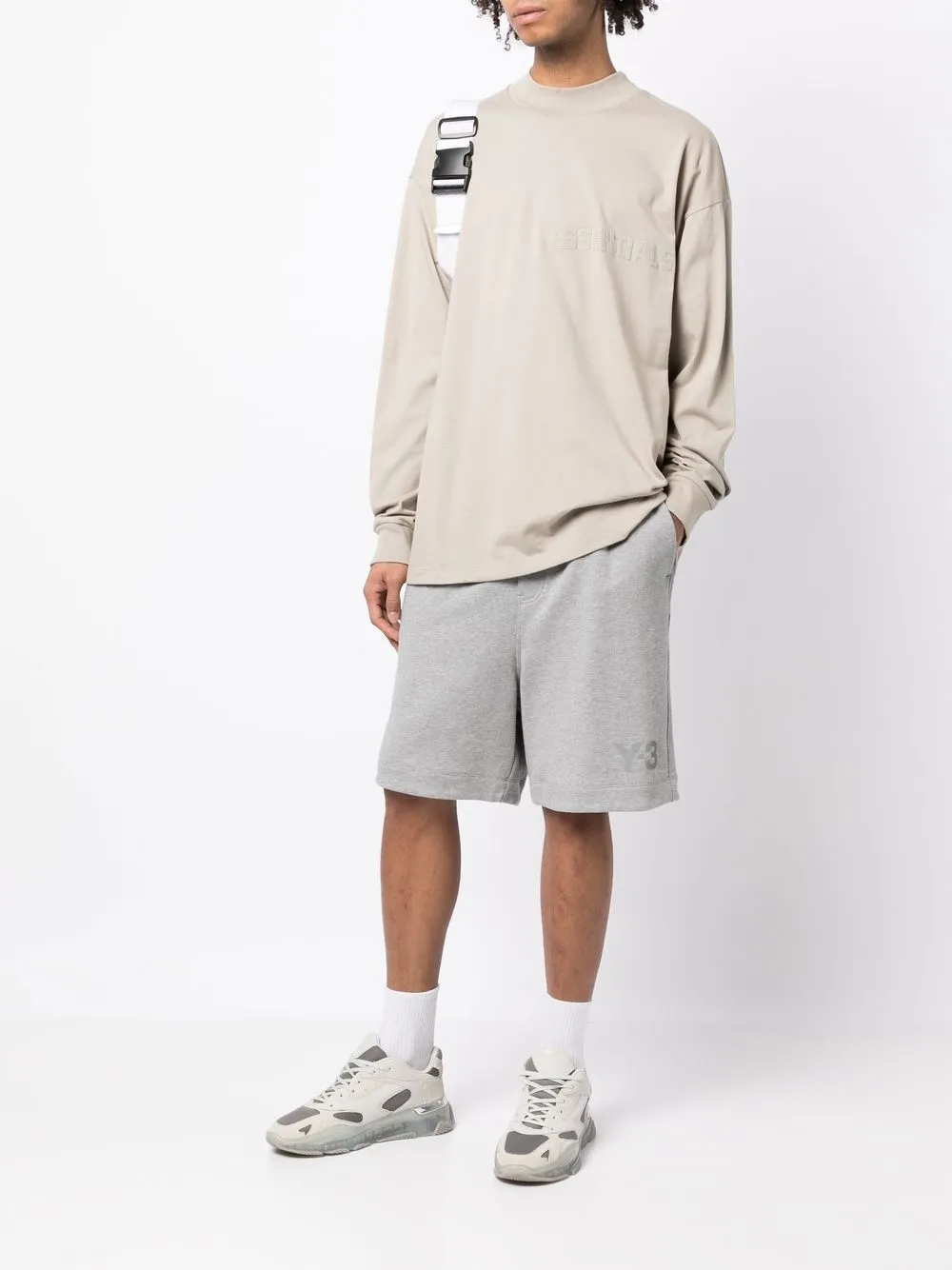  Fear Of God Essentials Langarmshirt Mit Logo Prägung   Nude 