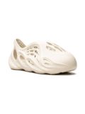 Adidas Yeezy Kids YEEZY Foam Runner ""Sand"" sneakers - Neutrals