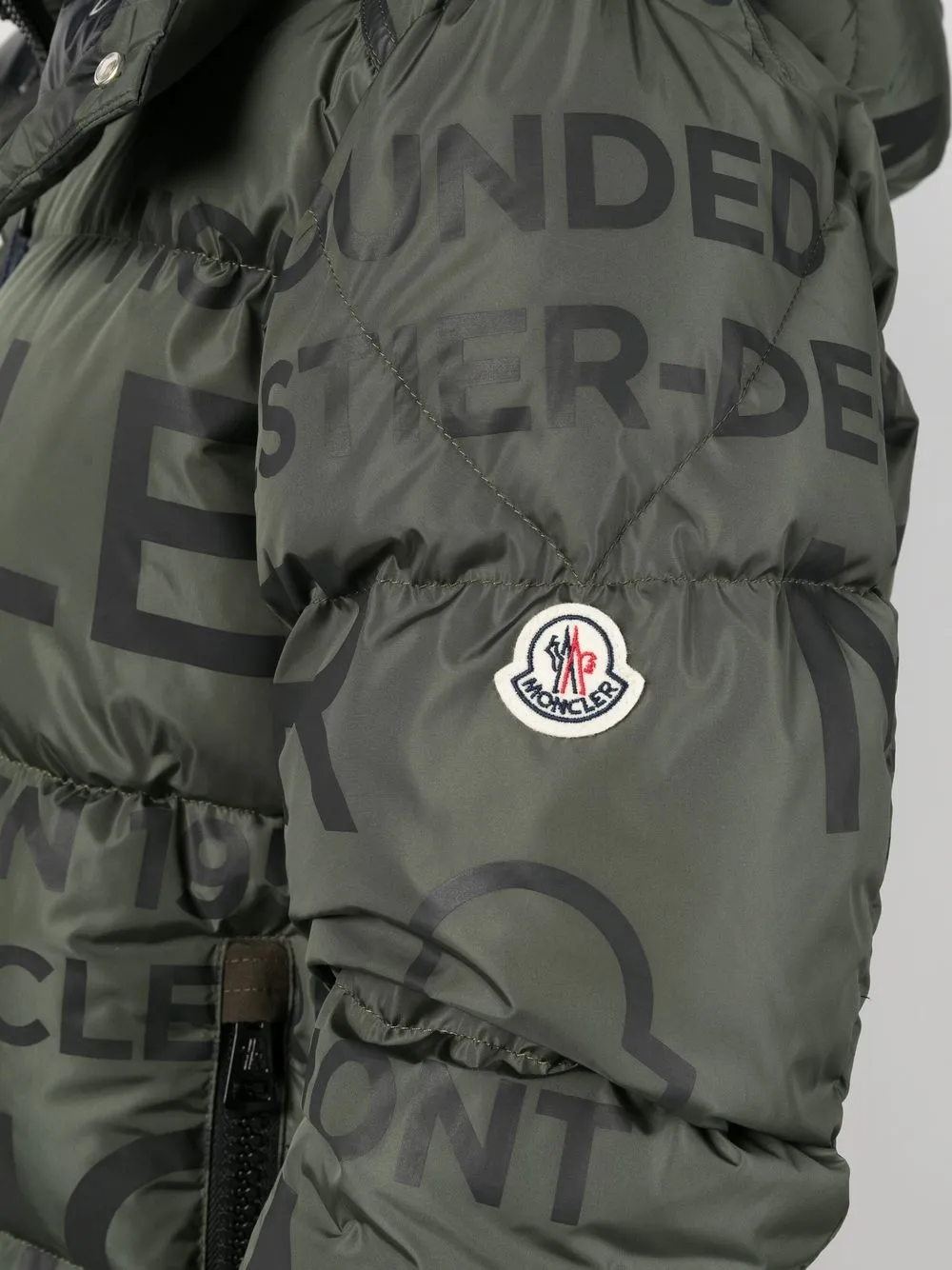 Moncler Logo-print Padded Jacket In Grün