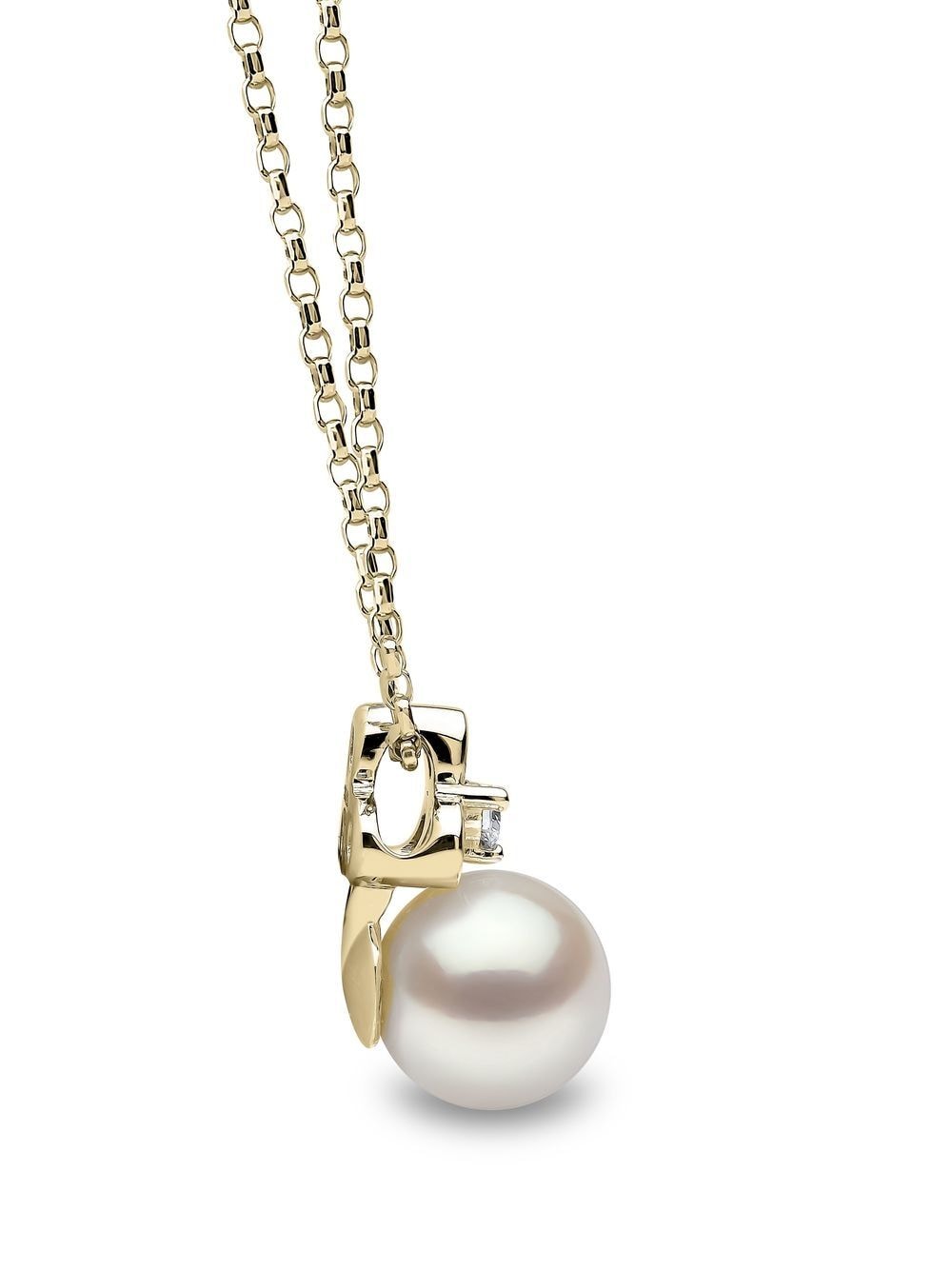 Shop Yoko London 18kt Yellow Gold Trend Diamond And Pearl Pendant Necklace