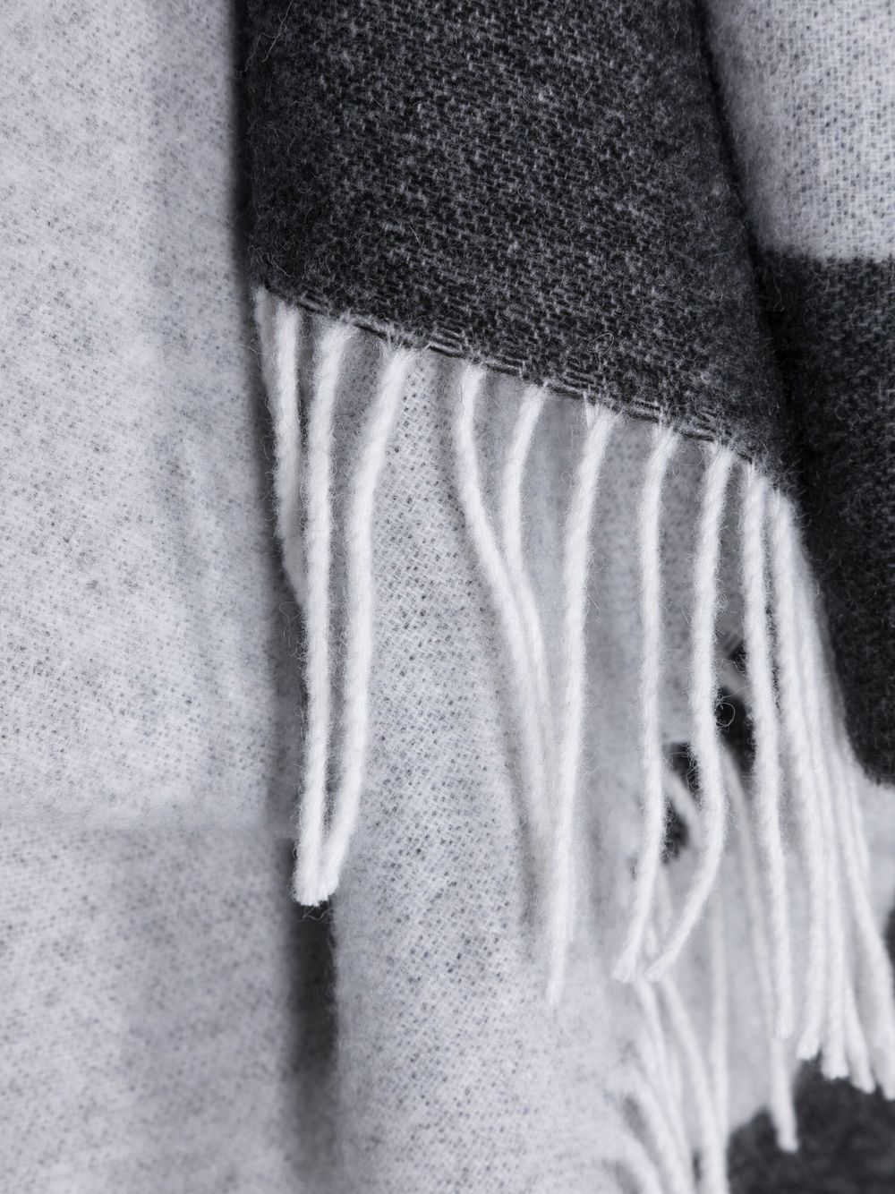 A.P.C. fringed knit scarf Women