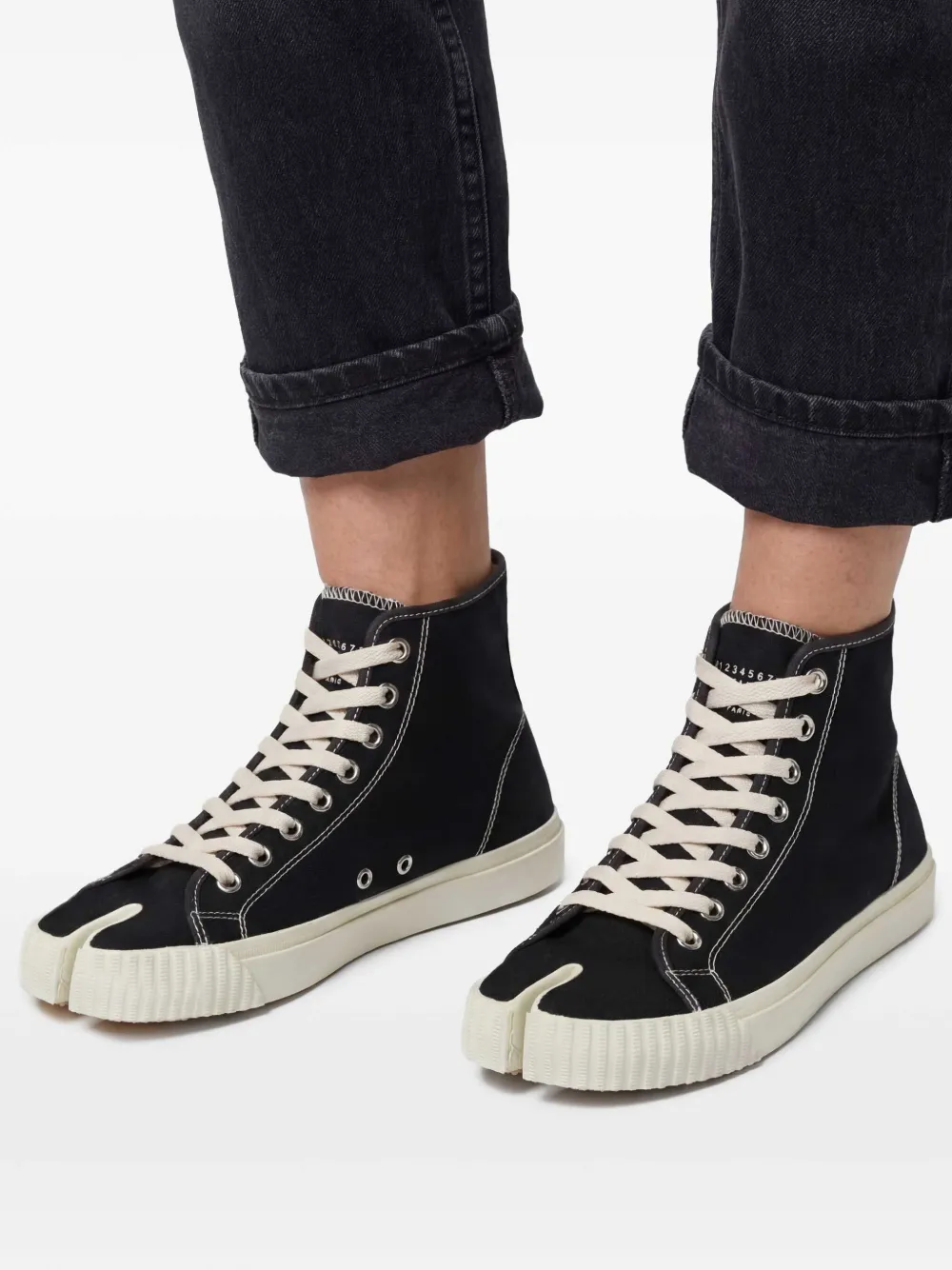 Maison Margiela Tabi ハイカット スニーカー | ブラック | FARFETCH JP