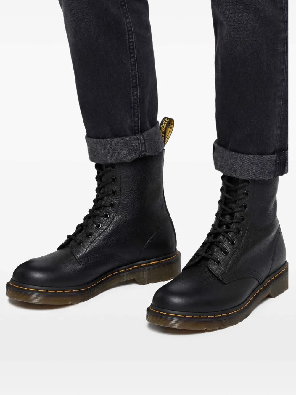 Dr. Martens بوت كاحل جلد برباط | أسود | Image 1