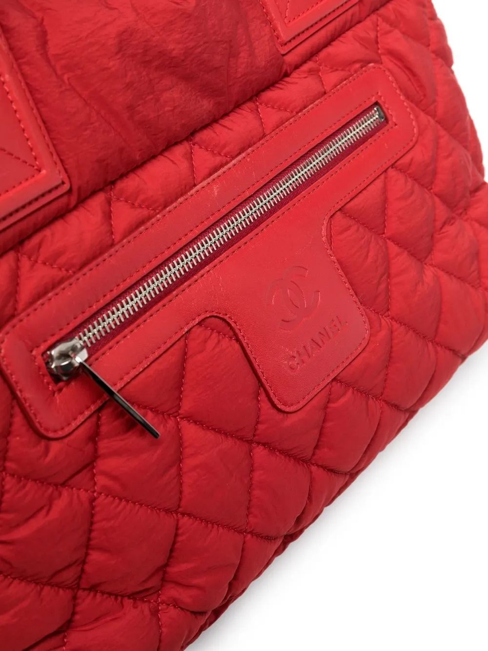Pre-owned Chanel 2009-2010 Coco Cocoon Handbag In Red