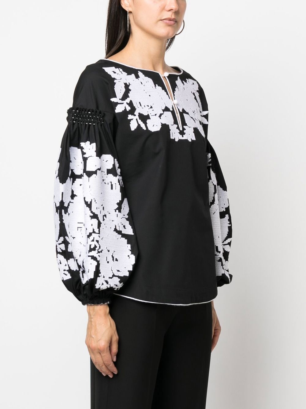 floral-jacquard puff-sleeve blouse