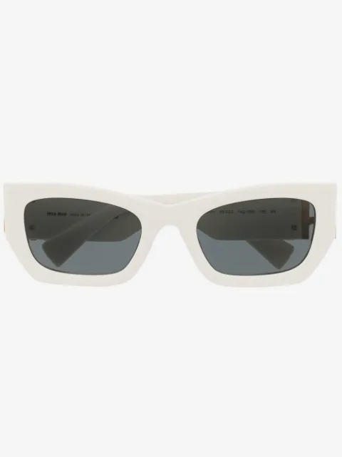 Miu Miu Eyewear lentes del sol con armazón rectangular y placa del logo
