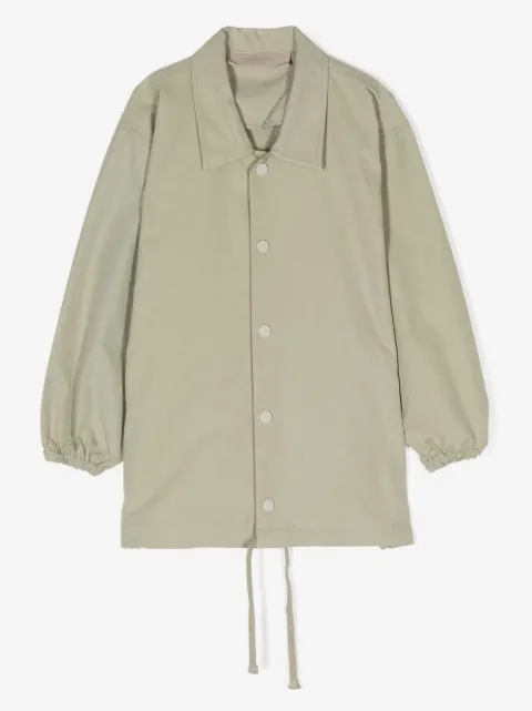FEAR OF GOD ESSENTIALS KIDS chamarra camisera con logo estampado