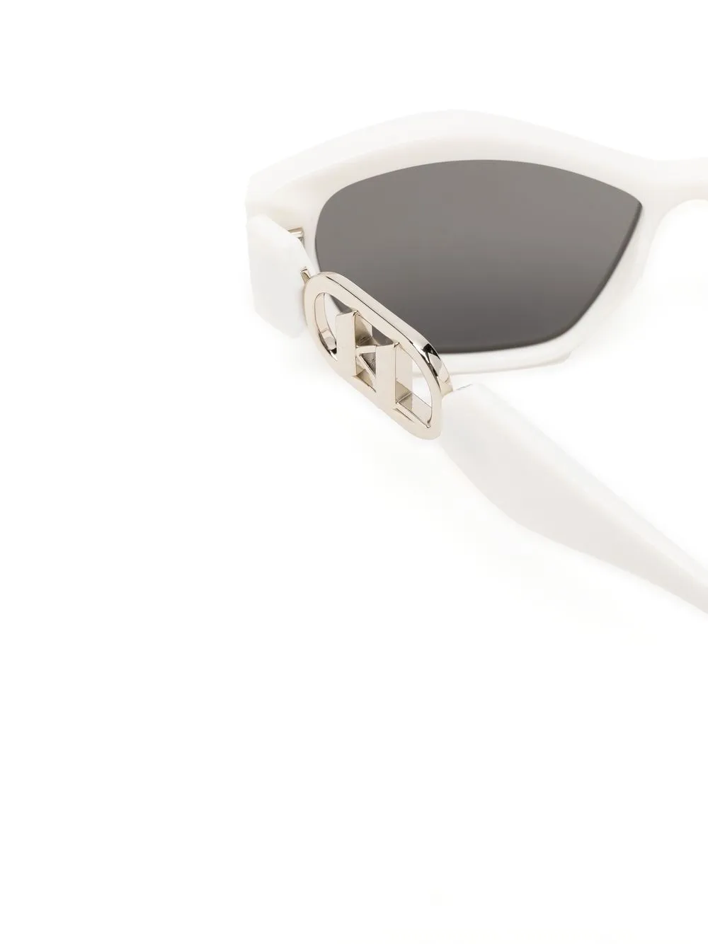 Karl Lagerfeld Logo plaque Cat eye Sunglasses Farfetch