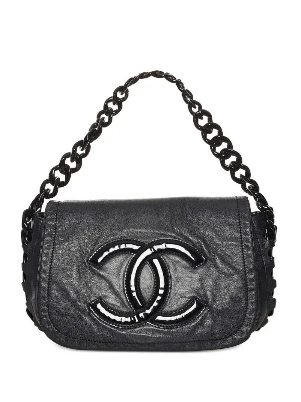 Chanel chain shoulder bag clearance