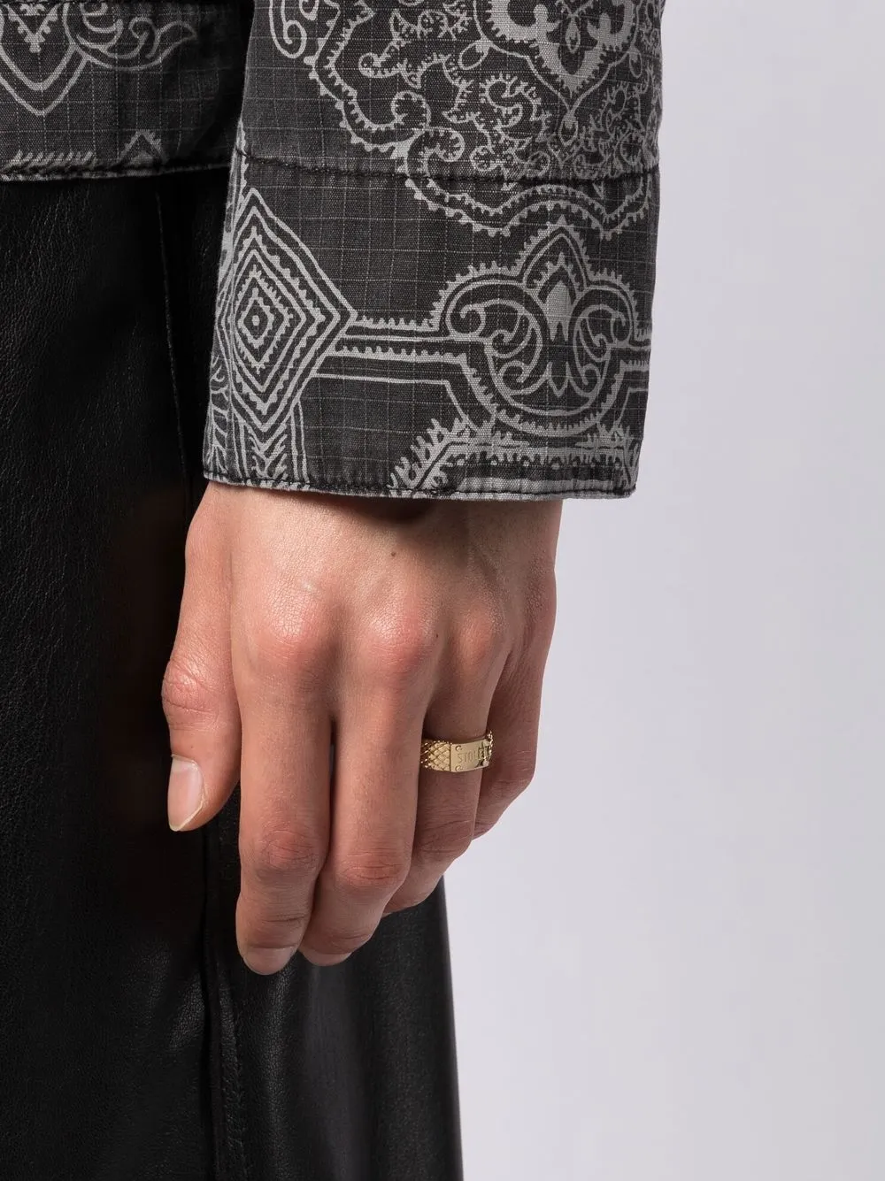 Stolen Girlfriends Club bague à design gravé | Homme | Image 2