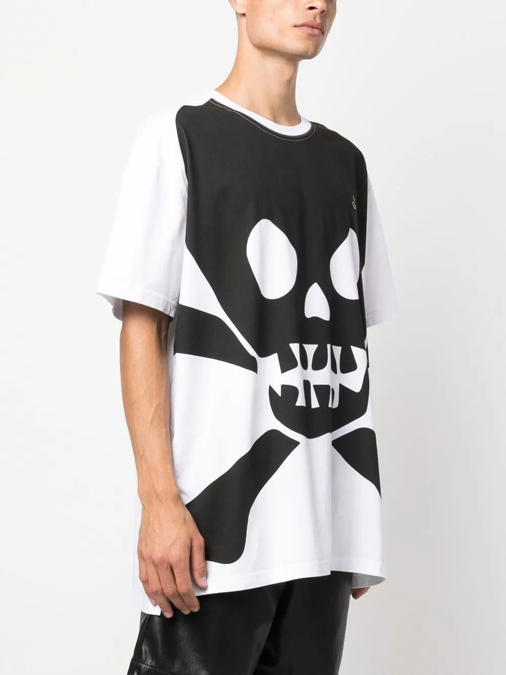 Skull-print Short-sleeve T-shirt In White Skull-print Short-sleeve T-shirt In White