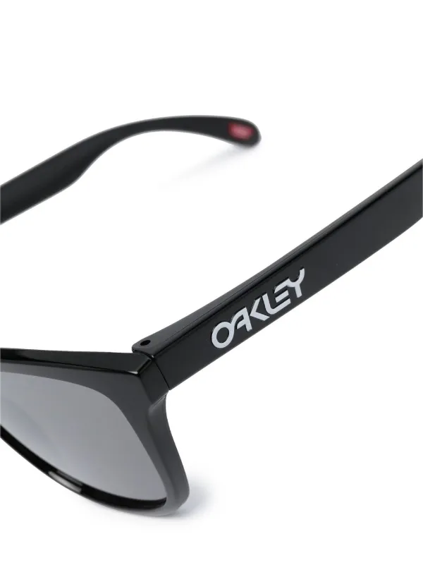 Oakley shades online