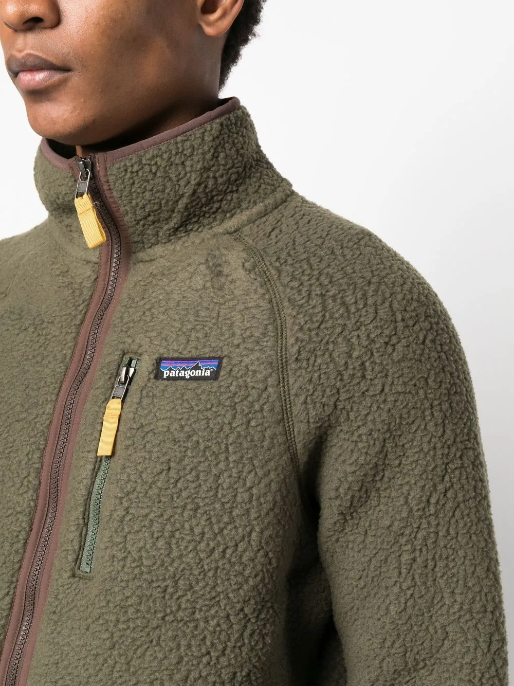 patagonia-logo-patch-zip-up-fleece-jacket-in-green-modesens