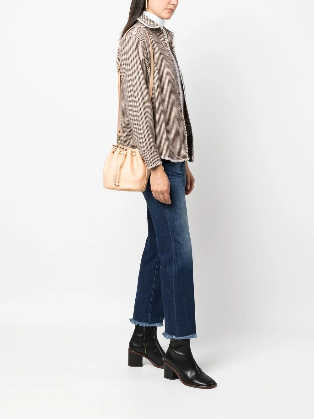Il Bisonte Logo-detail Leather Bucket Bag In Neutrals